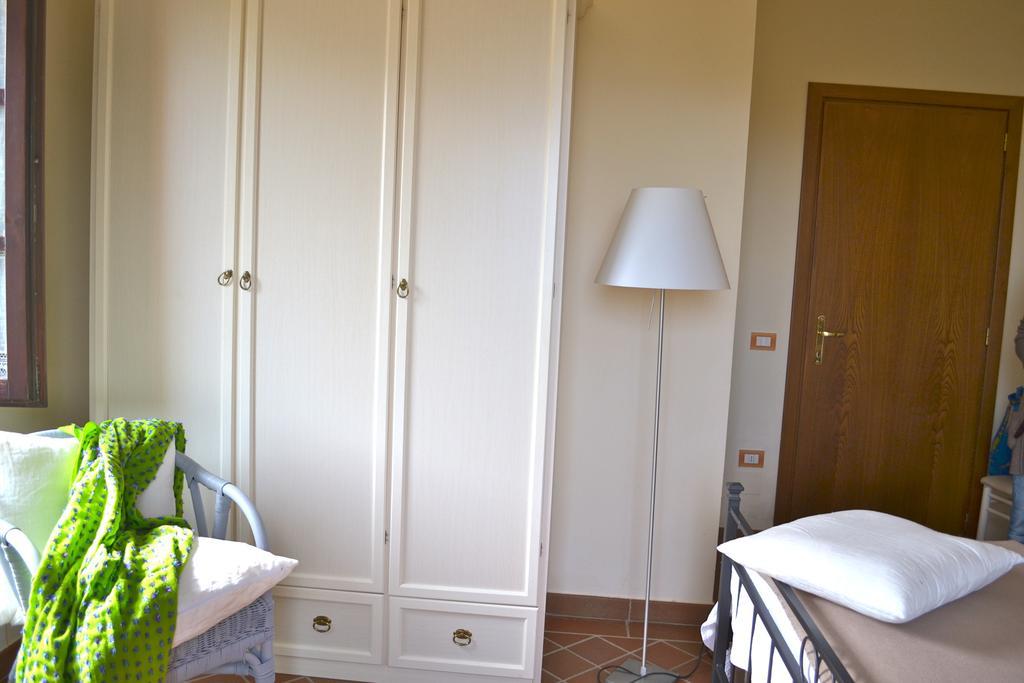 Monte A Pescia Villa Værelse billede